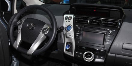 Der Prius startet als Van & Sportler durch