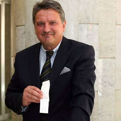 Hochs und Tiefs im Parlamentsstadion