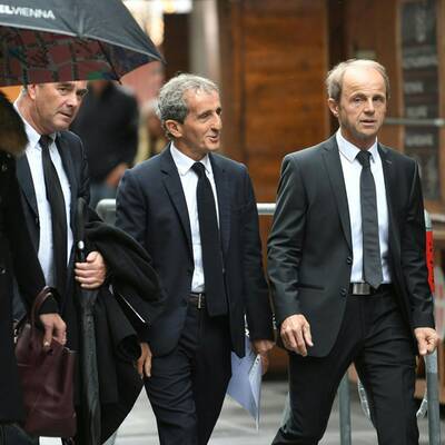 FIA-Chef Jean Todt und Formel-1-Rechteinhaber Chase Carey von Liberty