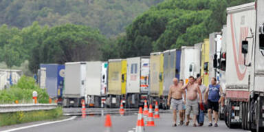 Zwei Tote bei Protesten gegen Spritpreis