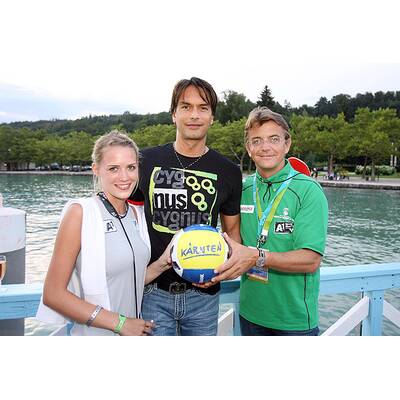 Feier auf Beach Boat und im Stamperl