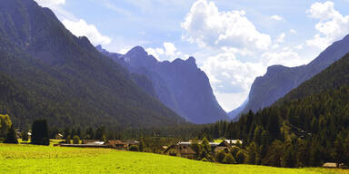 8-J&auml;hriger st&uuml;rzt beim Wandern in den Tod