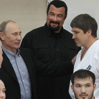 Putin trifft Altmeister Seagal
