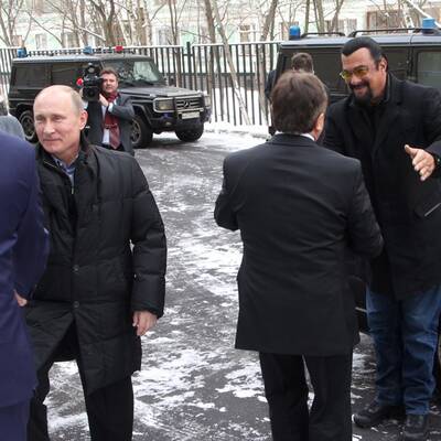 Putin trifft Altmeister Seagal