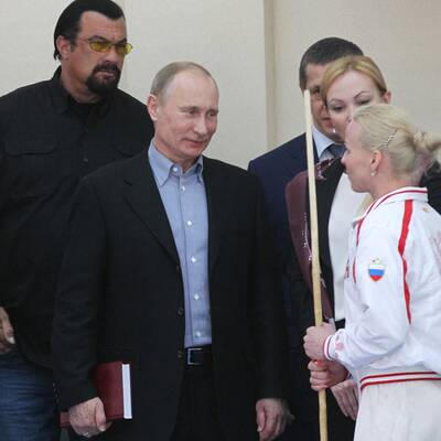 Putin trifft Altmeister Seagal