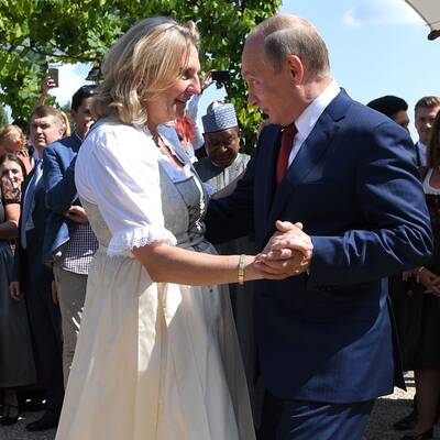 Karin Kneissl Hochzeitsfotos