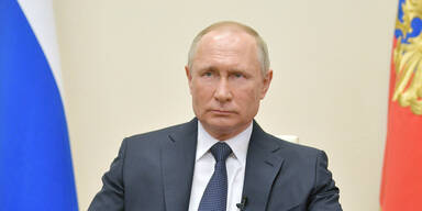 putin bei Pressekonferenz