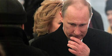 Massive Betrugsvorwürfe gegen Wahlsieger Putin