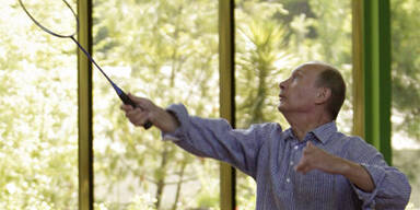 Putin und Medwedew demonstrieren Einheit