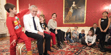 Van der Bellen lud zur Pyjamaparty in die Hofburg