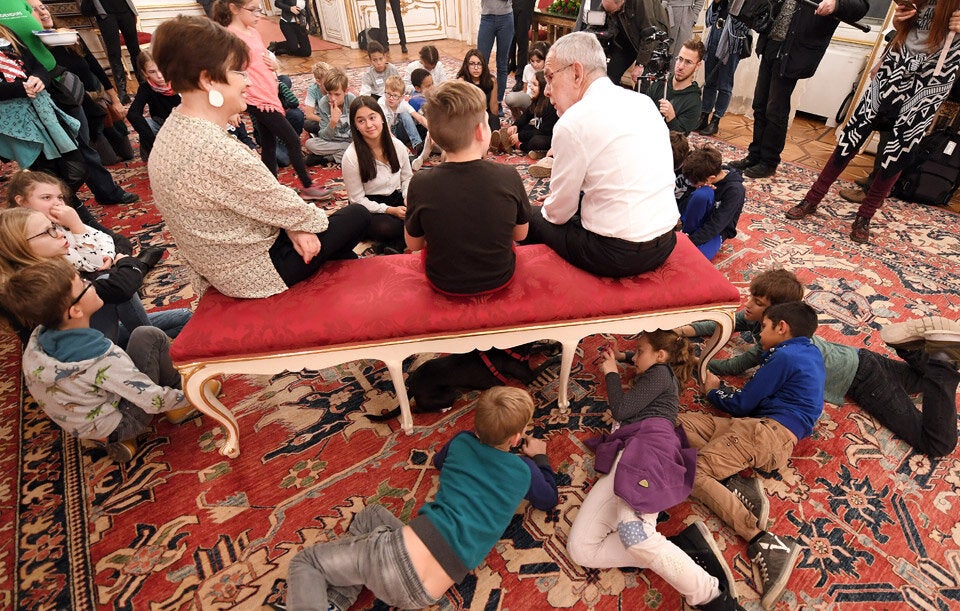 Van der Bellen lud zur Pyjamaparty in die Hofburg