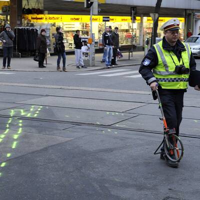 Polizeiautos krachten zusammen