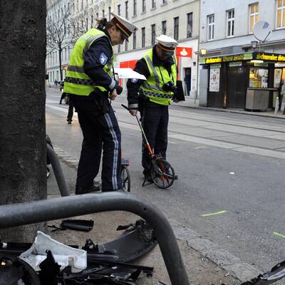 Polizeiautos krachten zusammen