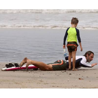 Andrew Lincoln: Surfen mit Sohn Arthur