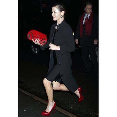 Ist sie wieder schwanger? 