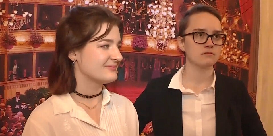 'Ehestreit' bei Schillers um queeres Paar