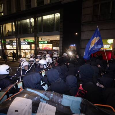 2.000 Polizisten im Ball-Einsatz