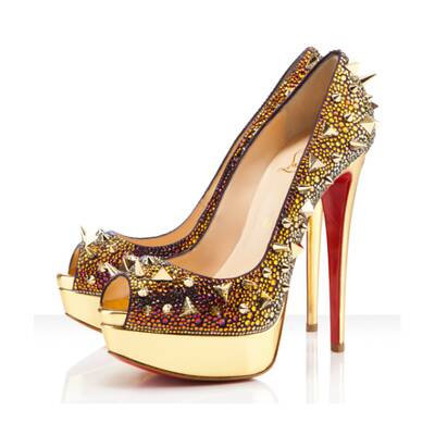 Kim Kardashian liebt Louboutins 