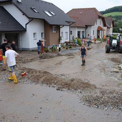 Hochwasser in Brixen im Thale 