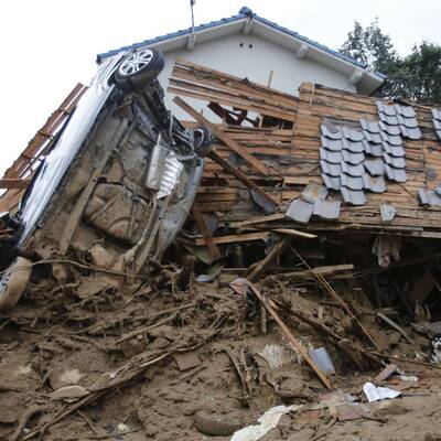 Gewaltiger Erdrutsch in Japan