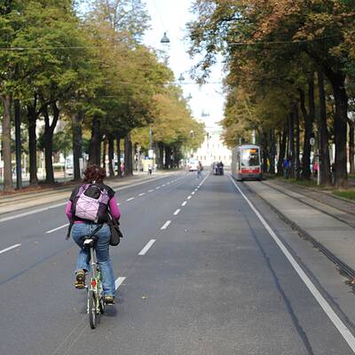Leere vor dem Parlament