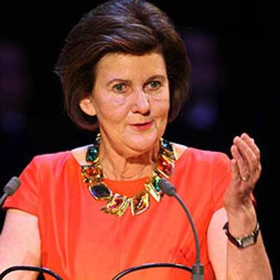 Sandra Cervik, Josefstadt-Schauspielerin