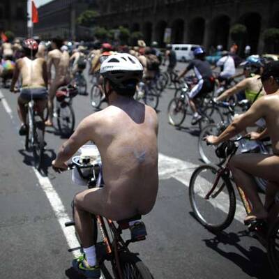 6. jährlicher Weltnacktradeltag