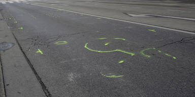 Radlerin bei Crash mit Lkw getötet 