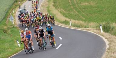 Radprofis fahren 455 km durch O&Ouml;.