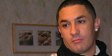 Algerier fesselte Frau und floh mit Kind