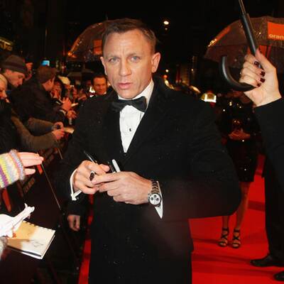 Stars im Regen: Jolie, Pitt & Co bei BAFTAs