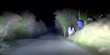 P&auml;rchen w&auml;hrend Rallye Monte Carlo beim Sex am Stra&szlig;enrand gefilmt