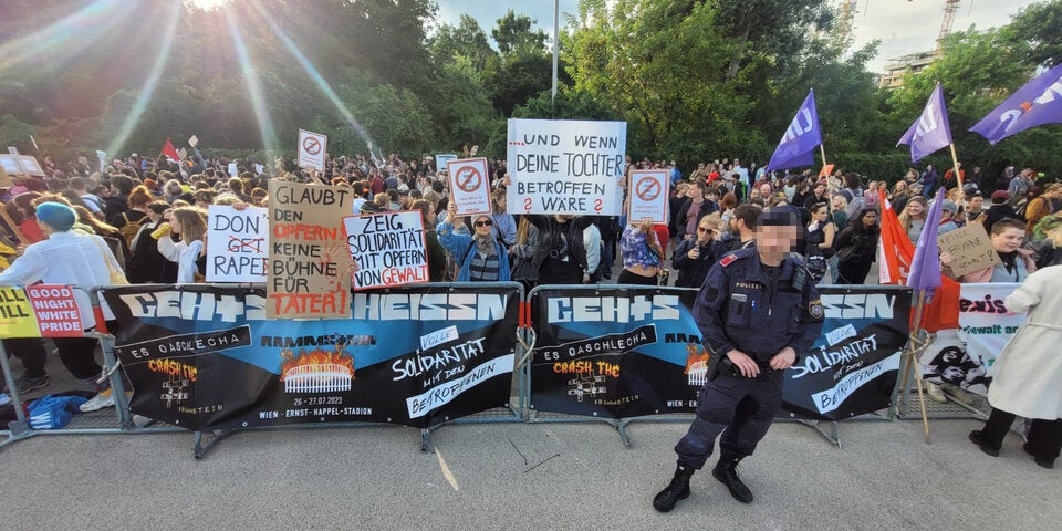 Rammstein-Demo in Wien
