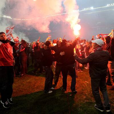 Das ist der irre Feuer-Skandal von Düsseldorf