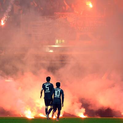 Das ist der irre Feuer-Skandal von Düsseldorf