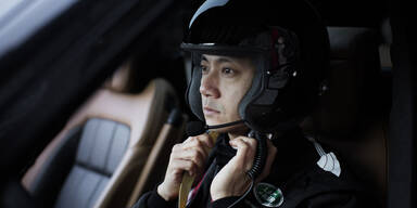 Range Rover bezwingt unfassbare Treppe