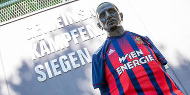 Neue W&auml;sch': Rapid pr&auml;sentiert Ausw&auml;rtstrikot