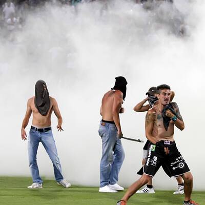 Fanausschreitungen bei PAOK vs. Rapid