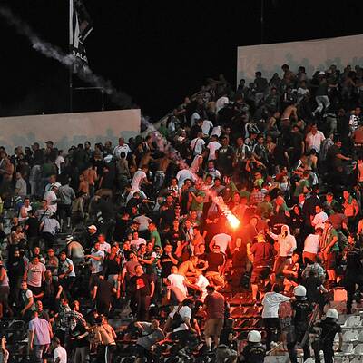 Fanausschreitungen bei PAOK vs. Rapid