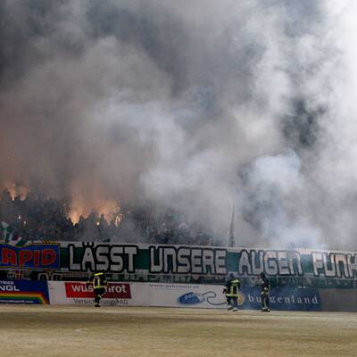 Rapid-Fans rasten in Mattersburg aus