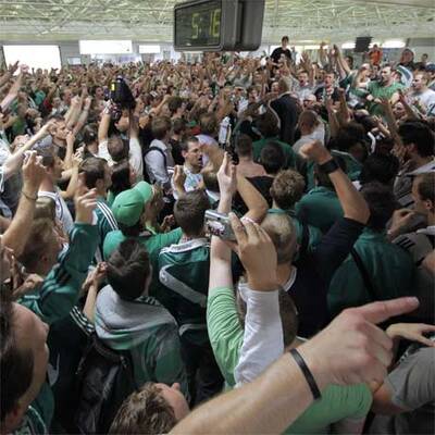 Fans empfangen Rapids Wunderteam