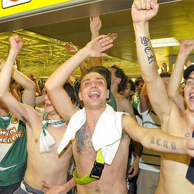 Fans empfangen Rapids Wunderteam