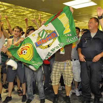 Fans empfangen Rapids Wunderteam