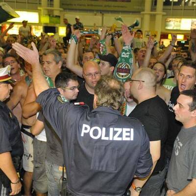 Fans empfangen Rapids Wunderteam