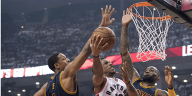 Toronto feiert knappen Heimsieg