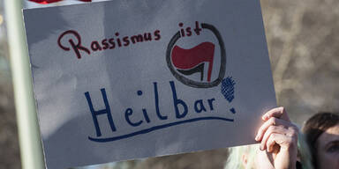 Polizei "auf Rassismus-Auge blind"