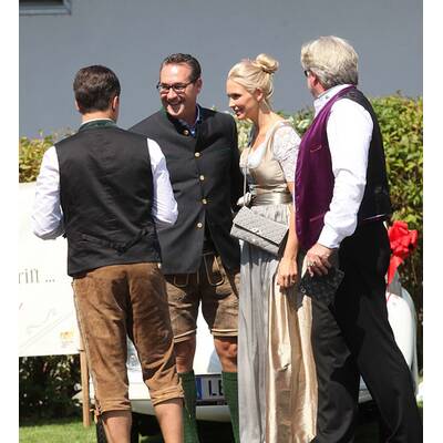 Karin Kneissl Hochzeitsfotos