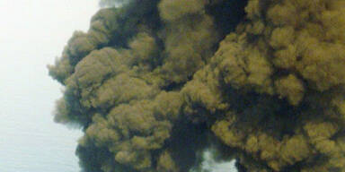 S&uuml;datlantik: &Ouml;lplattform steht in Flammen