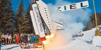 Verr&uuml;cktes Stroh-Race im Zillertal