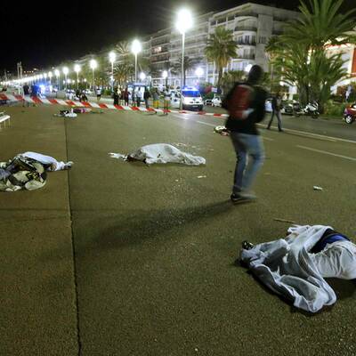 Nizza: Lkw rast in Menschenmenge